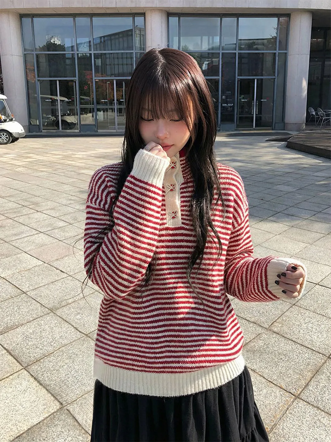 Корейский свитер с высоким воротом и длинными рукавами для женщин, весенняя облегающая верхняя одежда, вязаный топ с модным полосатым дизайном
Корейский свитер с высоким воротом и длинными рукавами для женщин, весенняя облегающая верхняя одежда, вязаный топ с модным полосатым дизайном