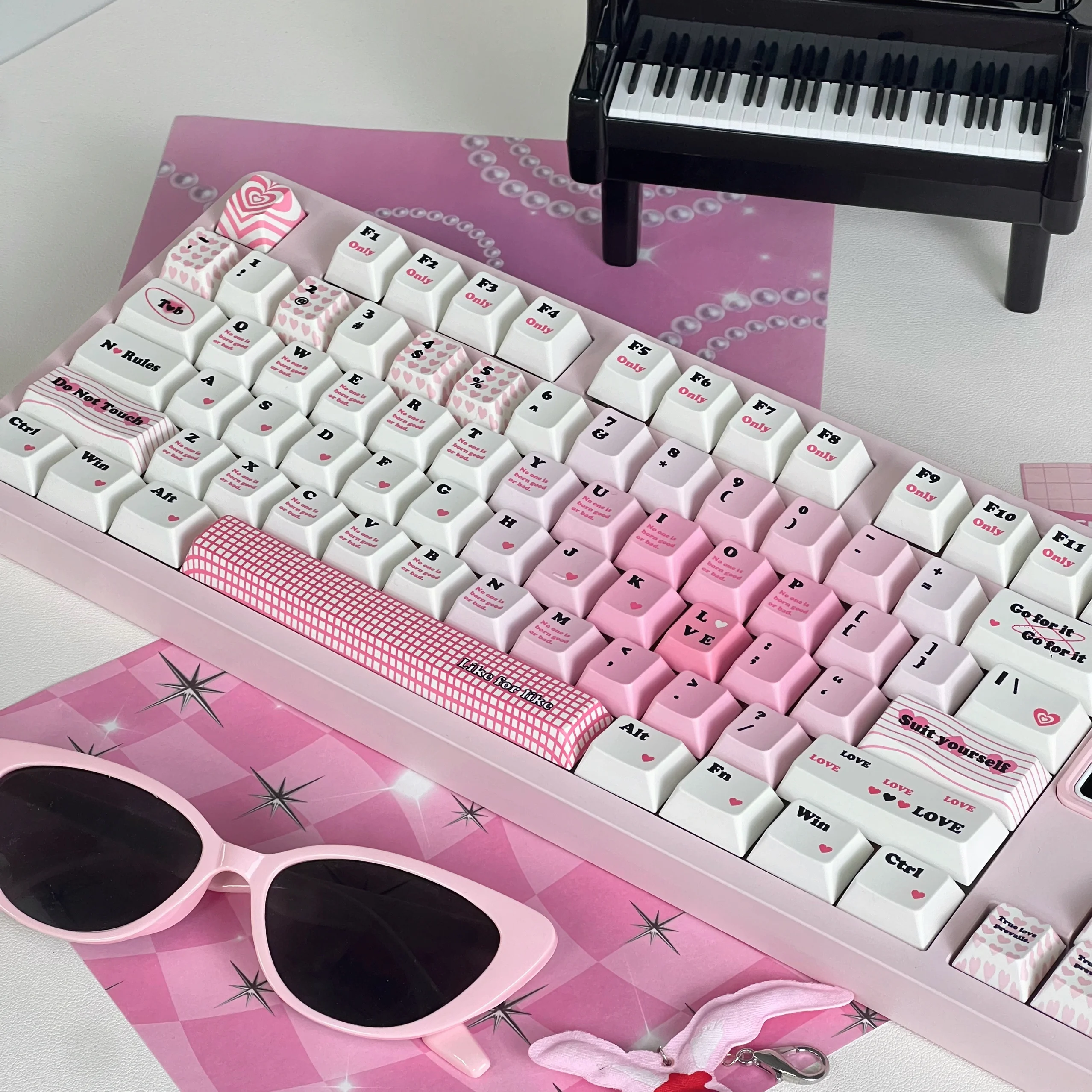 Колпачки для клавиш Love Prescription Simple Love Sweet Cool Theme Cherry Pbt для клавиатуры Aula F75/98, розовые колпачки для клавиш
Колпачки для клавиш Love Prescription Simple Love Sweet Cool Theme Cherry Pbt для клавиатуры Aula F75/98, розовые колпачки для клавиш