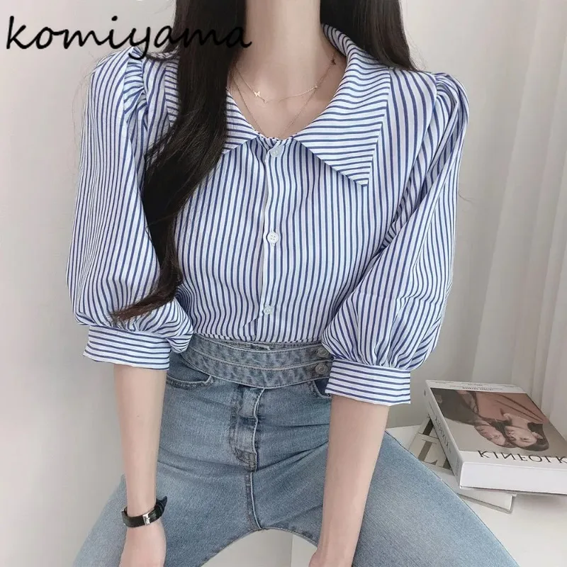 Striped 2025 Woman Shirts & Blouses Lapel Neck Blusas Single Breasted Camisas Korean Style Ropa Mujer Summer Loose Casual Tops
Striped 2025 Woman Shirts & Blouses Lapel Neck Blusas Single Breasted Camisas Korean Style Ropa Mujer Summer Loose Casual Tops