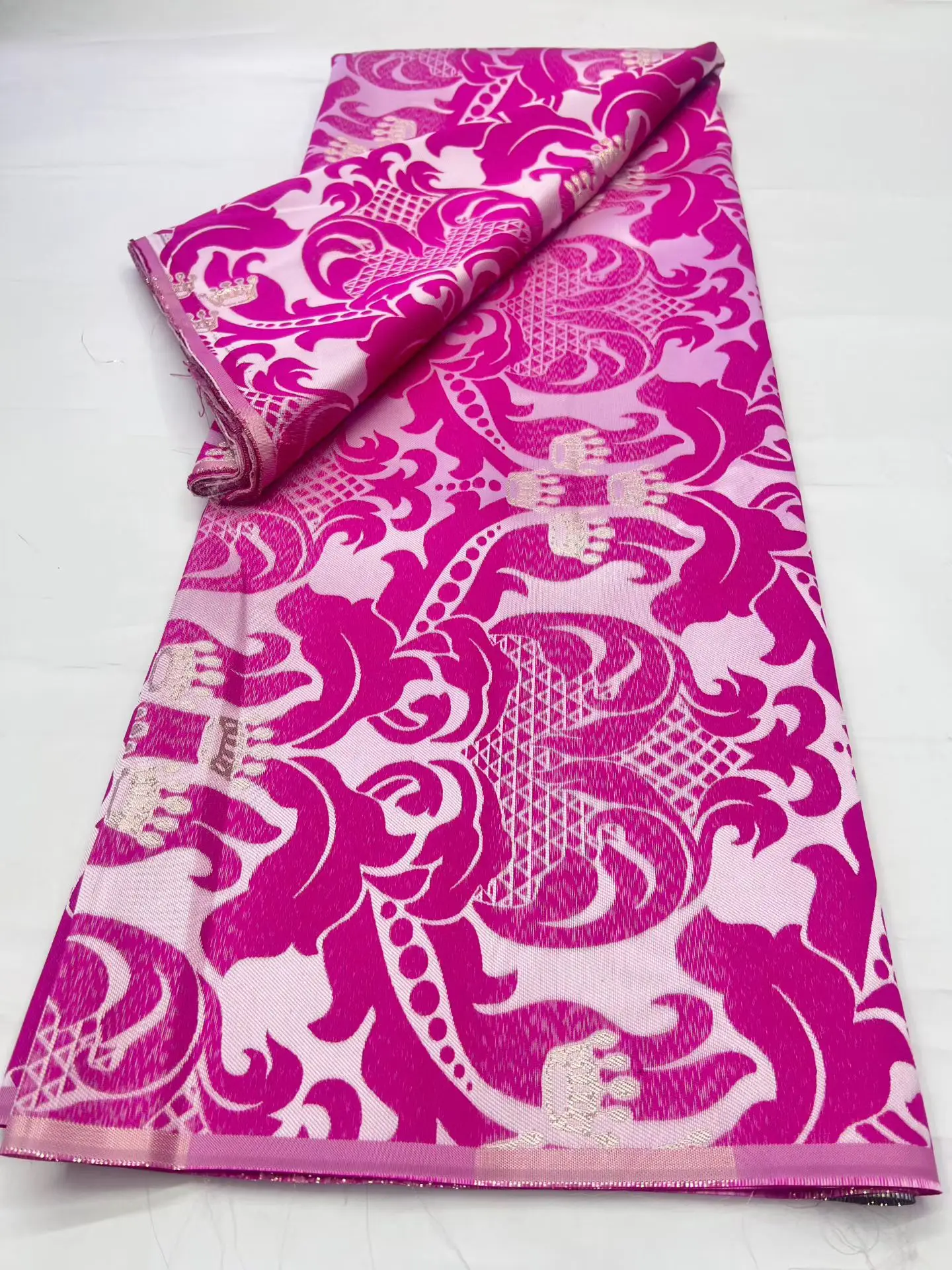 African Brocade Lace Fabric Jacquard 2026 High Quality Nigerian Lace Fabric Elegant Evening Dress for Women Sewing HHD6409
African Brocade Lace Fabric Jacquard 2026 High Quality Nigerian Lace Fabric Elegant Evening Dress for Women Sewing HHD6409