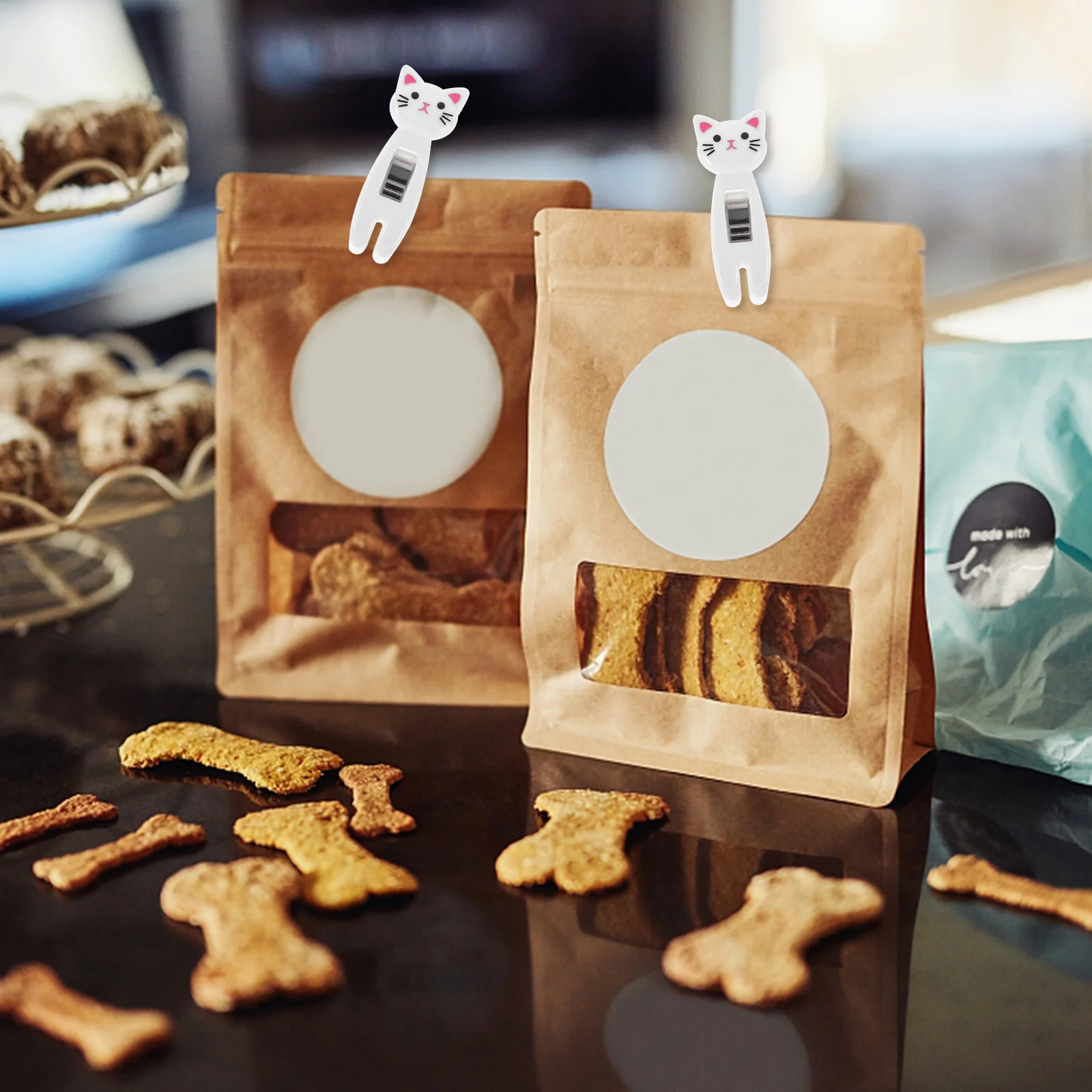 6pcs Cat Shape Clips Multi-Functional Clothespin For Hanging Clothes Towels Food Sealing Ticket Photo Message Beach Towel Clamps
6pcs Cat Shape Clips Multi-Functional Clothespin For Hanging Clothes Towels Food Sealing Ticket Photo Message Beach Towel Clamps