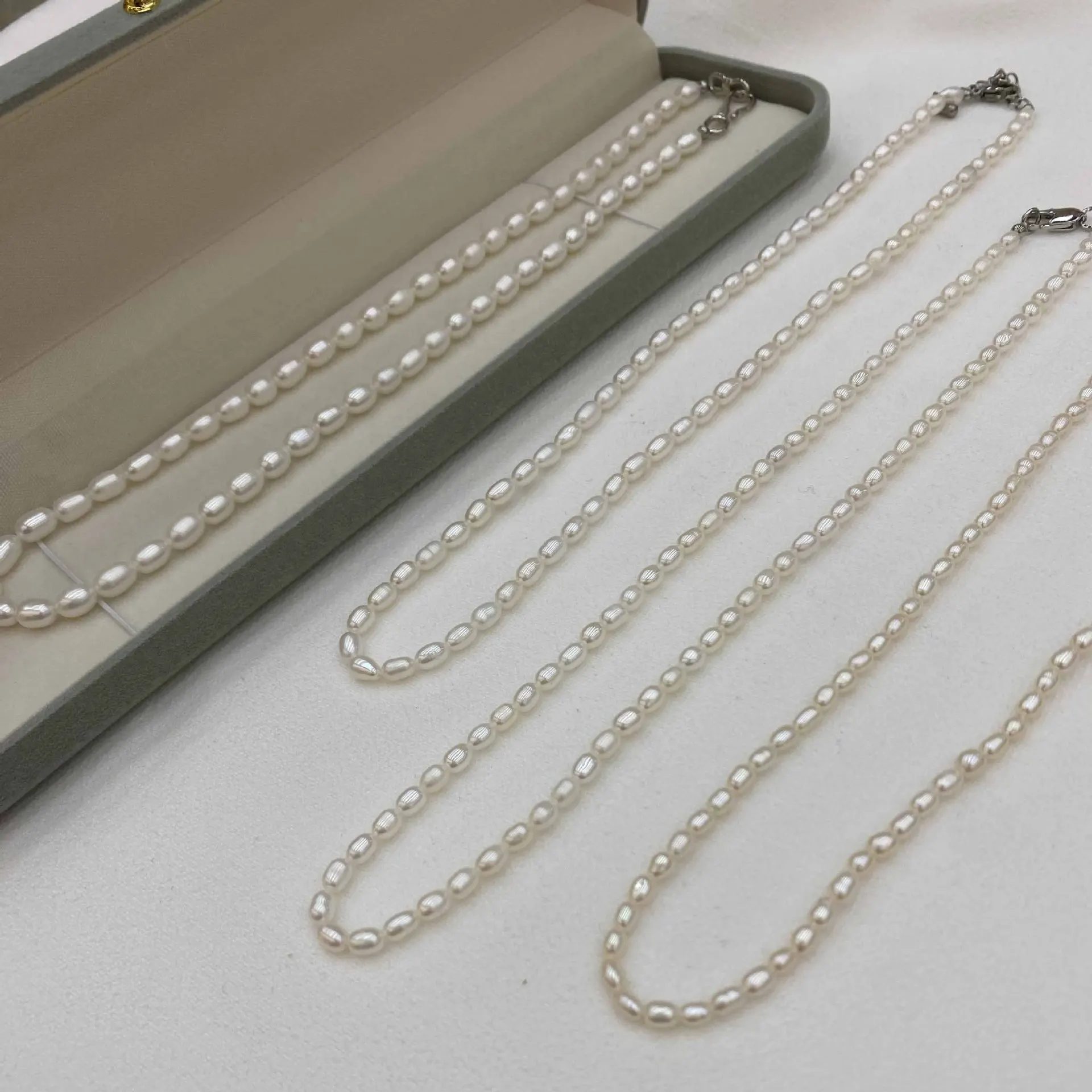2/3/4/5/6MM White Beads Freshwater Pearl Necklace for Women Small Pearls Collar Chain Choker Jewelry Simple Girlfriend Gifts
2/3/4/5/6MM White Beads Freshwater Pearl Necklace for Women Small Pearls Collar Chain Choker Jewelry Simple Girlfriend Gifts