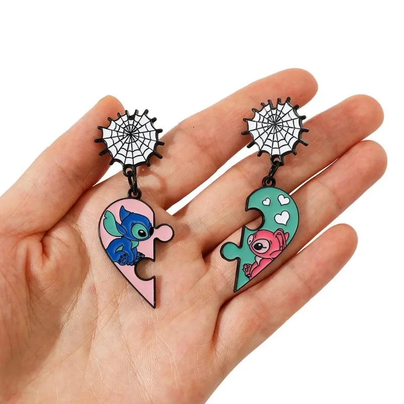 Disney Lilo & Stitch Lovers Brooch Anime Action Figure Cute Pin Toy Anime Merchandise Decoration Christmas Valentine's Day Gifts
Disney Lilo & Stitch Lovers Brooch Anime Action Figure Cute Pin Toy Anime Merchandise Decoration Christmas Valentine's Day Gifts