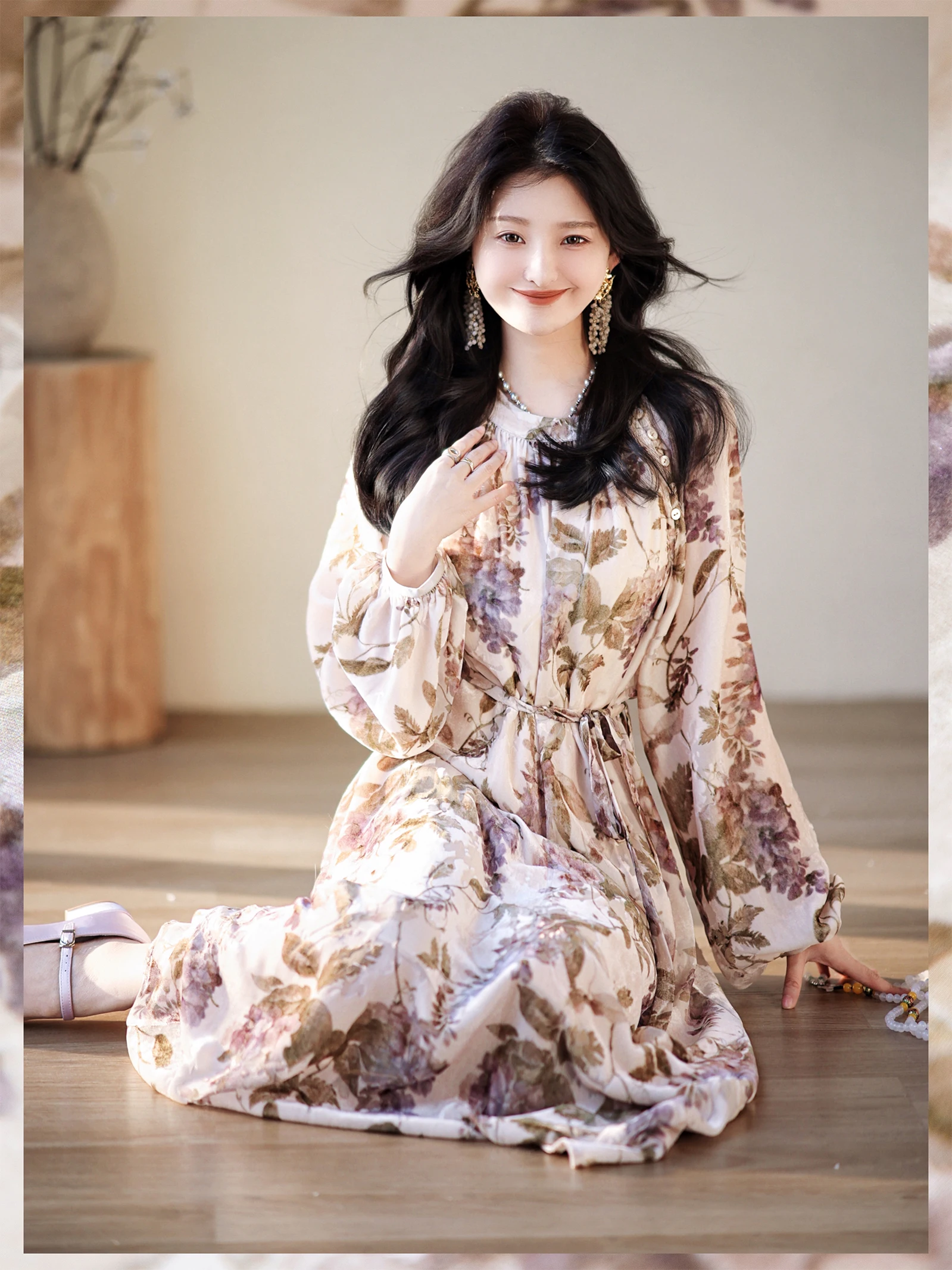 Шелковое платье Ele Silk с принтом Dr Zhao Daxi, оригинальная серия Purple Wind Chimes, изысканное длинное платье-фея с длинными рукавами для женщин
Шелковое платье Ele Silk с принтом Dr Zhao Daxi, оригинальная серия Purple Wind Chimes, изысканное длинное платье-фея с длинными рукавами для женщин