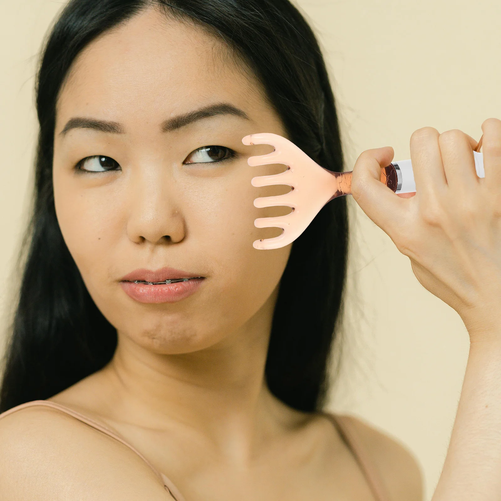 Массажный гребень-рог с шестью зубцами для головы, лица и тела, ручной инструмент для расслабления и спа-терапии
Массажный гребень-рог с шестью зубцами для головы, лица и тела, ручной инструмент для расслабления и спа-терапии