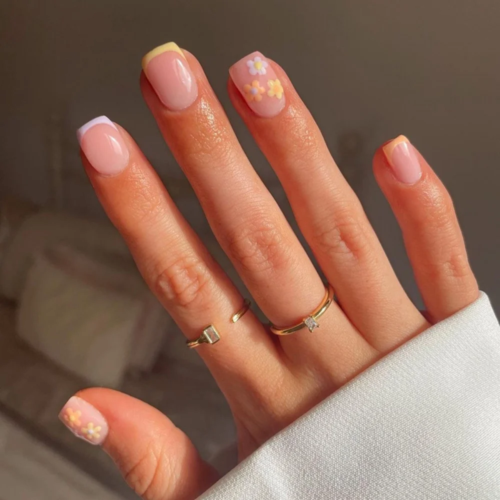 24pcs Colorful Flower Design Press on Nails Wearable Pink Short Square Fake Nail Simple French Full Cover Nail Tips False Nails
24pcs Colorful Flower Design Press on Nails Wearable Pink Short Square Fake Nail Simple French Full Cover Nail Tips False Nails