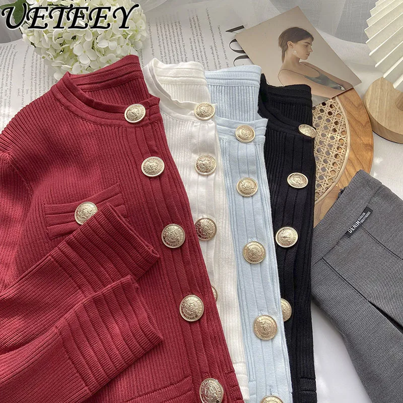 Niche Metal Single-breasted Long-sleeved Knitted Cardigan Women's Autumn 2024 New Korean Version Fashion Versatile Black Sweater
Niche Metal Single-breasted Long-sleeved Knitted Cardigan Women's Autumn 2024 New Korean Version Fashion Versatile Black Sweater