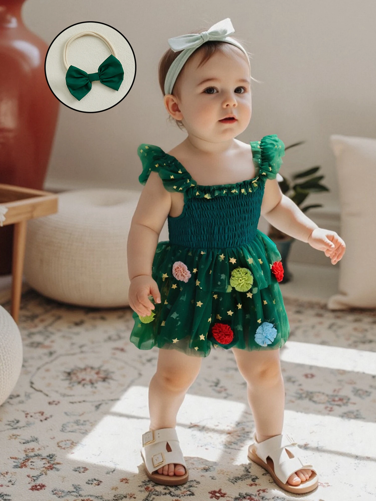 Baby Girl Christmas Outfit Glitter Star Pom Ball Flying Sleeve Smocked Tulle Romper Dress Bow Headband Newborn Set
Baby Girl Christmas Outfit Glitter Star Pom Ball Flying Sleeve Smocked Tulle Romper Dress Bow Headband Newborn Set