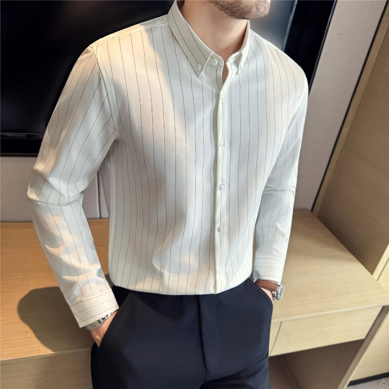 Мужские полосатые рубашки высшего качества, не гладильные, с длинным рукавом, приталенная мужская классическая рубашка, деловая официальная мужская одежда на пуговицах
Мужские полосатые рубашки высшего качества, не гладильные, с длинным рукавом, приталенная мужская классическая рубашка, деловая официальная мужская одежда на пуговицах