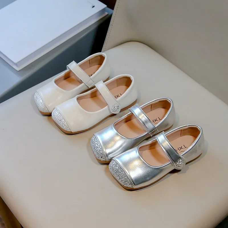 Girls Princess Leather Shoes Sequins Patchwork Children's Flats Spring Autumn Kids Causal Ballet Shoes Fashion New Versatile
Girls Princess Leather Shoes Sequins Patchwork Children's Flats Spring Autumn Kids Causal Ballet Shoes Fashion New Versatile