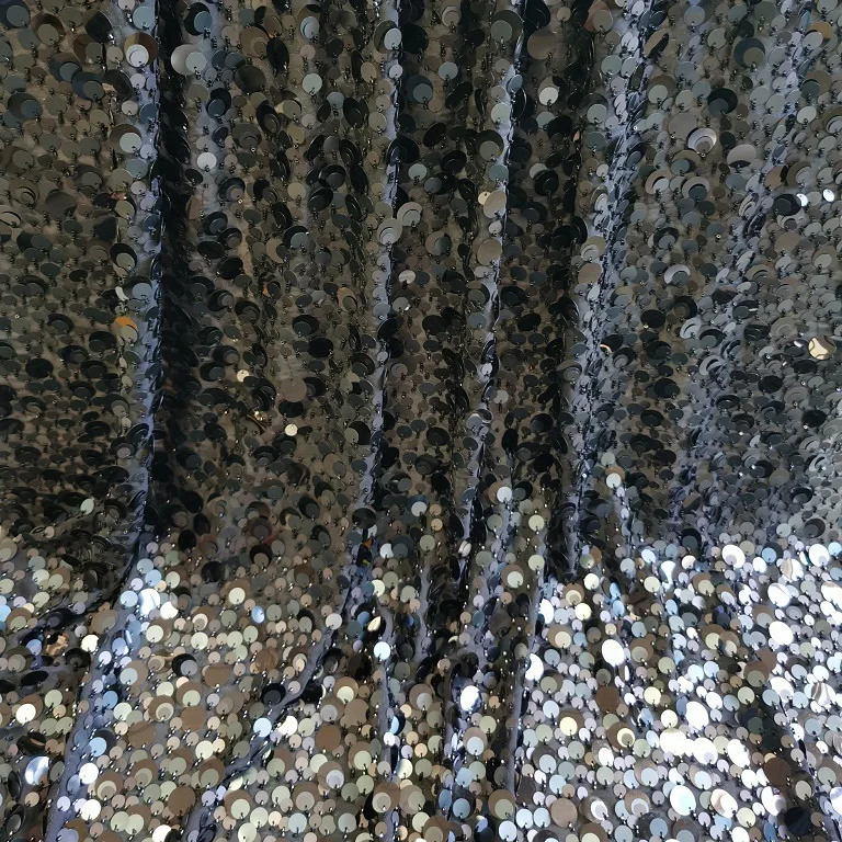 Luxurious black sequin bead embroidery fabric, for clothing, dresses, weddings, party dresses, and DIY sewing materials
Luxurious black sequin bead embroidery fabric, for clothing, dresses, weddings, party dresses, and DIY sewing materials
