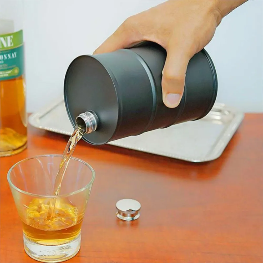24 OZ Small Flask Thickened 304 Stainless Steel Hip Flask Oil Drum Shape Body Portable Outdoor Wine Bottle Oil Barrel Jug
24 OZ Small Flask Thickened 304 Stainless Steel Hip Flask Oil Drum Shape Body Portable Outdoor Wine Bottle Oil Barrel Jug