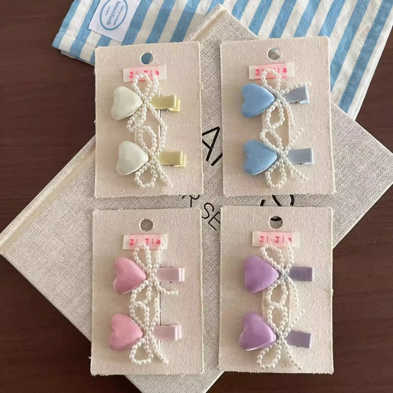 2pcs Korean Satin Love BB Clip Sweet Girl Heart Bangs Side Clip Pearl Bow Hairpin Barrettes Headwear Hair Clips Hair Accessories
2pcs Korean Satin Love BB Clip Sweet Girl Heart Bangs Side Clip Pearl Bow Hairpin Barrettes Headwear Hair Clips Hair Accessories