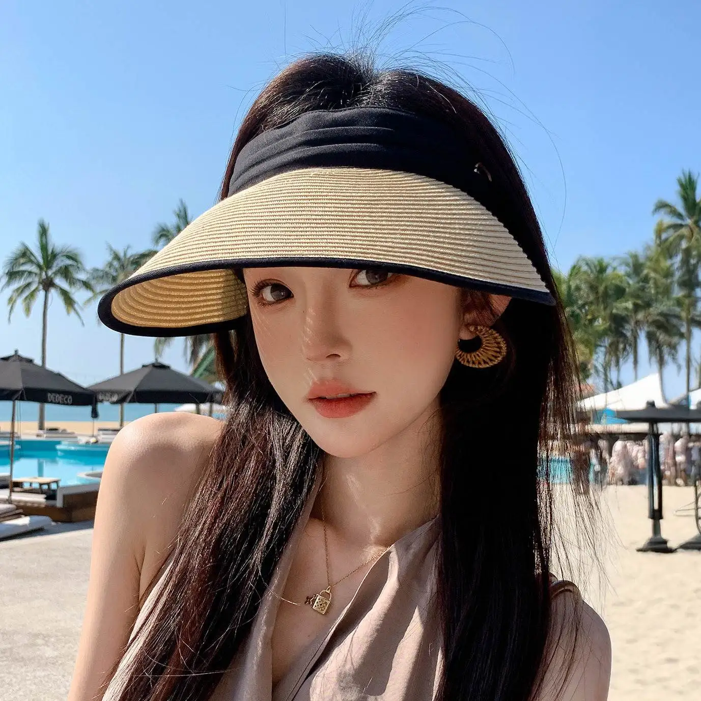 Women's Summer Sun Protection Straw Hat Large Brim Face Cover Beach Vacation Open Top Sunshade Hat Casual Universal Size
Women's Summer Sun Protection Straw Hat Large Brim Face Cover Beach Vacation Open Top Sunshade Hat Casual Universal Size