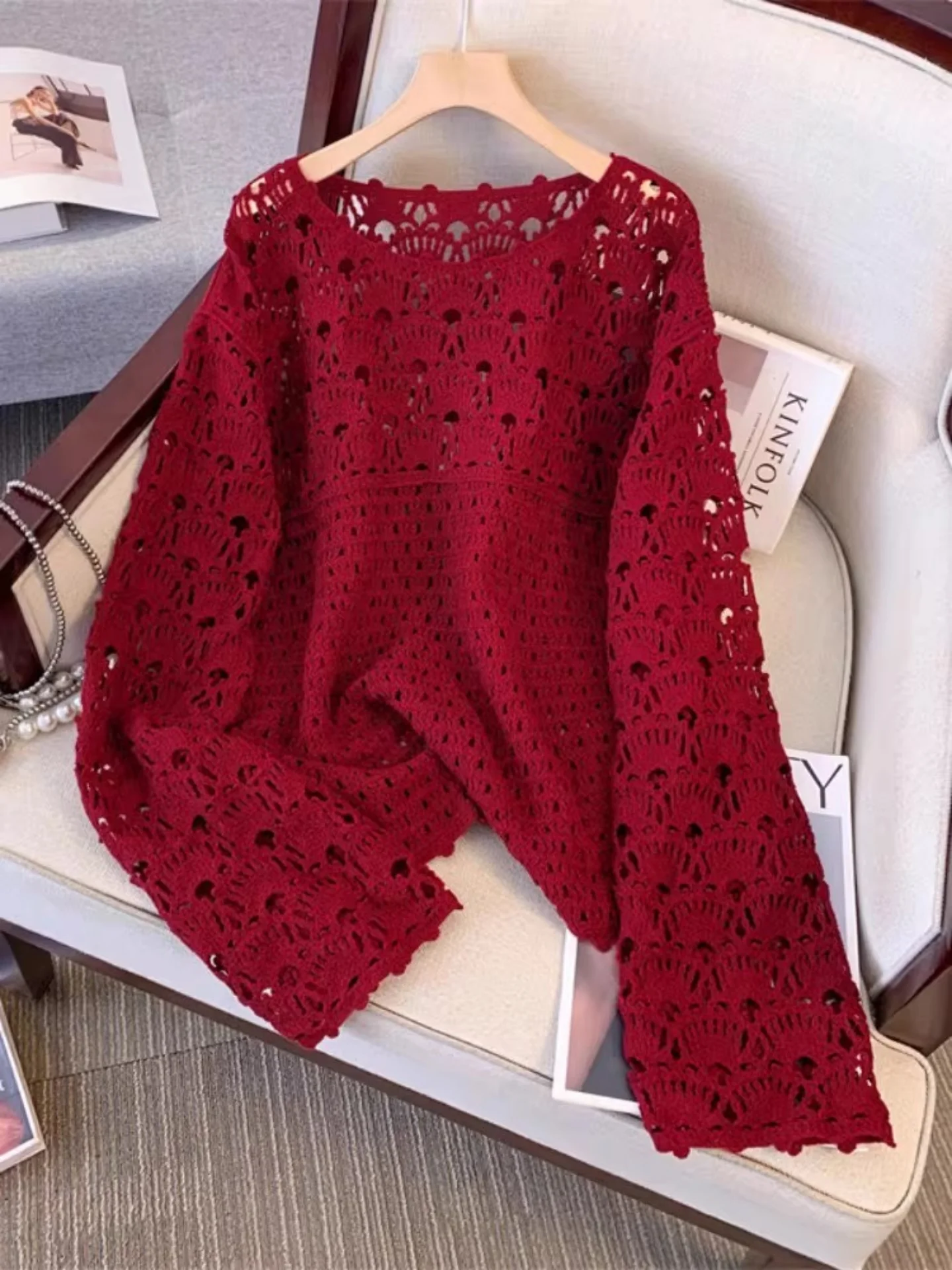 Красный ажурный длинный вязаный свитер Све, весна 2026, женский свободный высококачественный антивозрастной топ больших размеров
Красный ажурный длинный вязаный свитер Све, весна 2026, женский свободный высококачественный антивозрастной топ больших размеров
