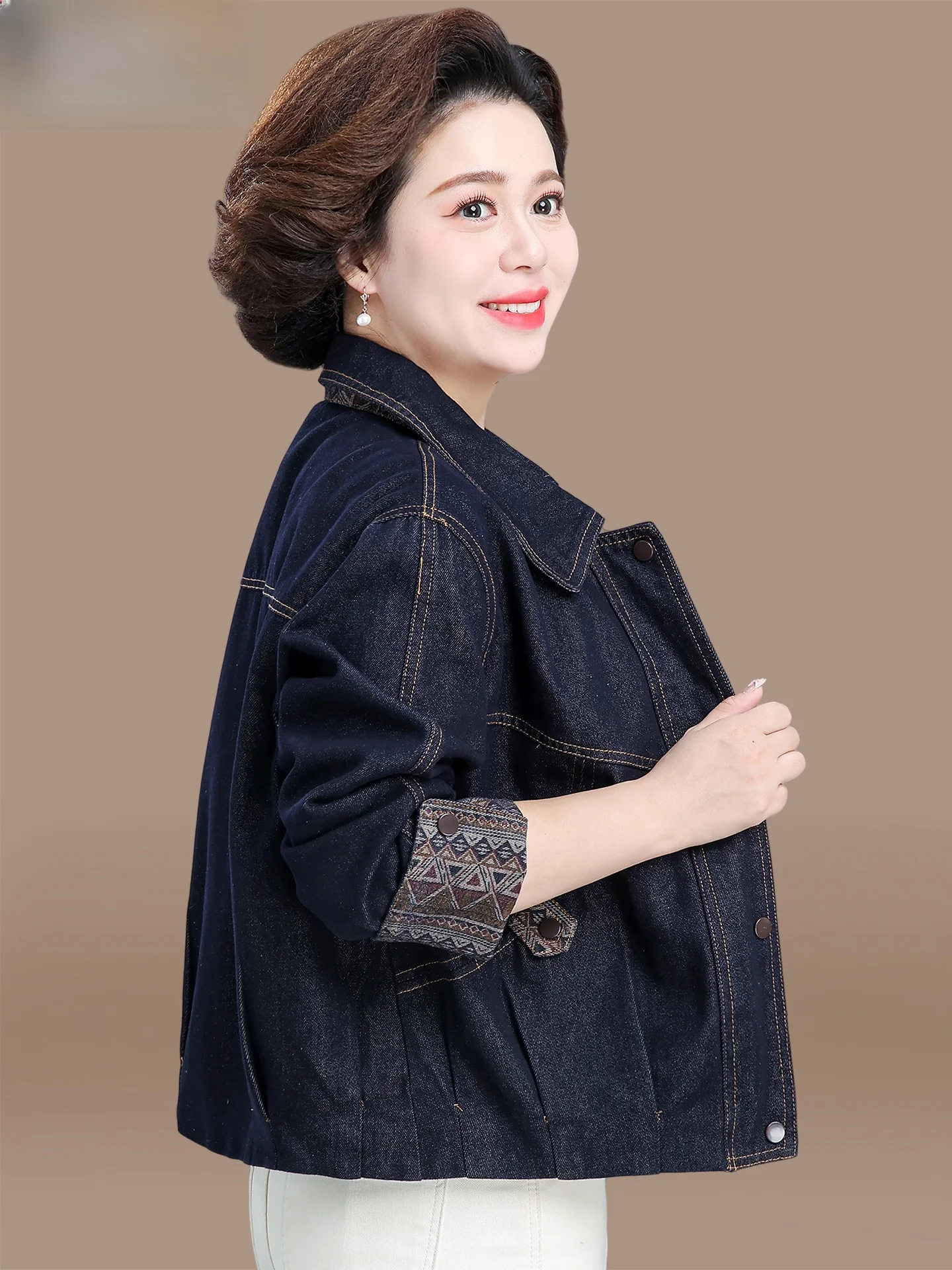 Faionable Casual Denim Jaet Spring Clothes for Young Mothers Middle-Aged Women Spring Autumn Top Open Cardigan Women
Faionable Casual Denim Jaet Spring Clothes for Young Mothers Middle-Aged Women Spring Autumn Top Open Cardigan Women