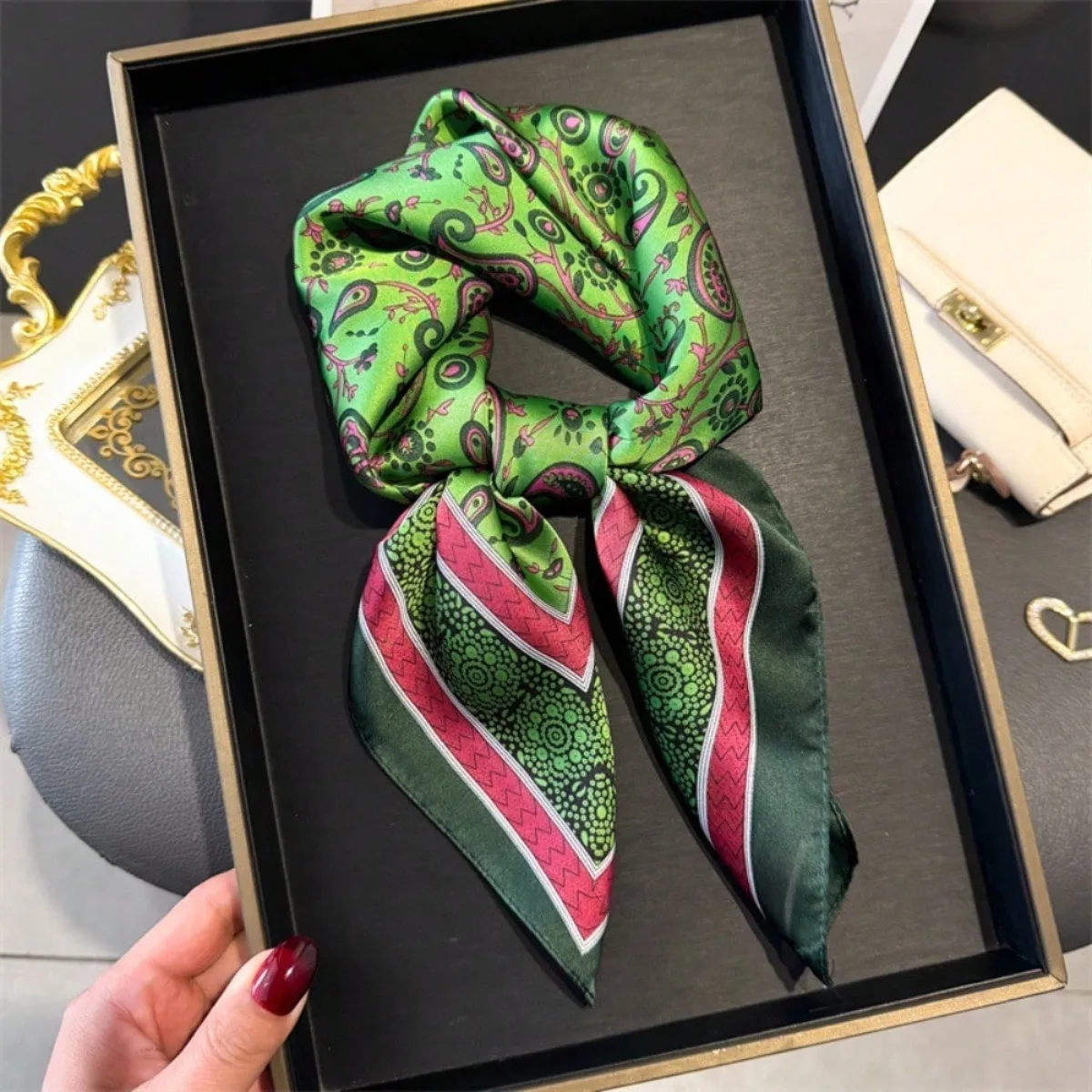 Versatile Paisley Print Square Scarf - Ladies Polyester Bandana For Headband & Neckerchief, All-Season Daily Fashion Accessory
Versatile Paisley Print Square Scarf - Ladies Polyester Bandana For Headband & Neckerchief, All-Season Daily Fashion Accessory