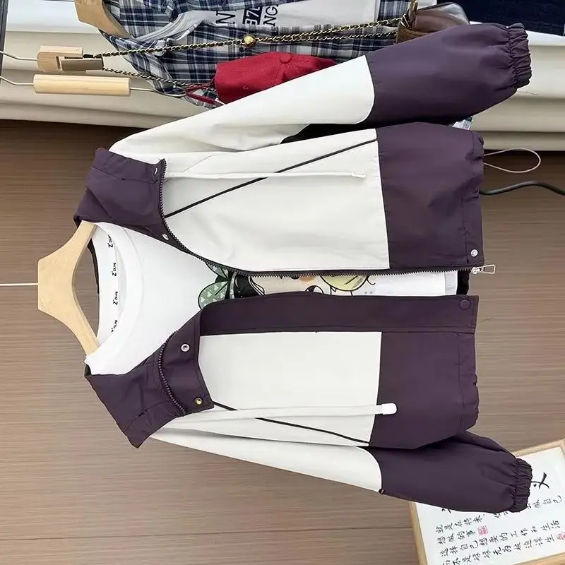 Contrasting Color Hooded Coat Female 2026 Spring Autumn New Korean Loose Joker Short Jacket Women's Casual Overcoat Ladies Tops
Contrasting Color Hooded Coat Female 2026 Spring Autumn New Korean Loose Joker Short Jacket Women's Casual Overcoat Ladies Tops