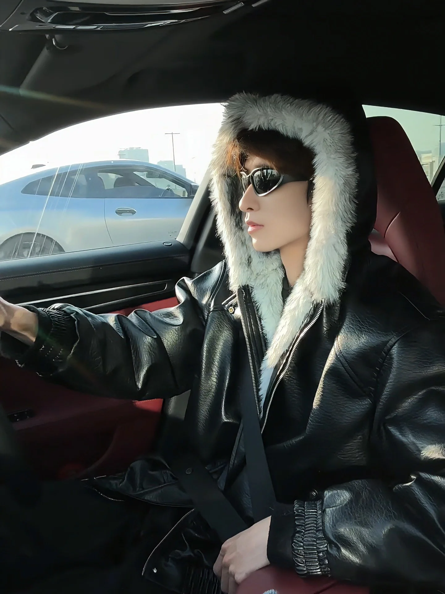 Мужская зимняя футболка Wolf King Mountain Eagle Fce на подкладке из хлопка с капюшоном из искусственной кожи в американском стиле
Мужская зимняя футболка Wolf King Mountain Eagle Fce на подкладке из хлопка с капюшоном из искусственной кожи в американском стиле