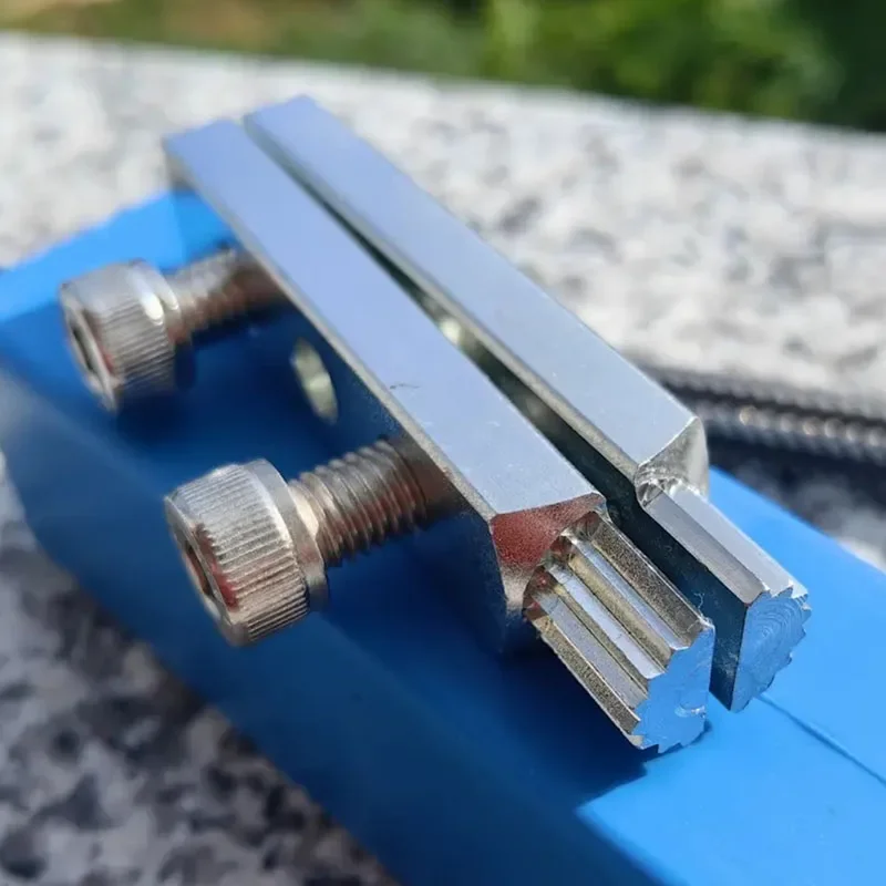 Broken Wire Extractor Threading Tool Tap Screw Remover Angle Valve Repair 4/6 Point
Broken Wire Extractor Threading Tool Tap Screw Remover Angle Valve Repair 4/6 Point