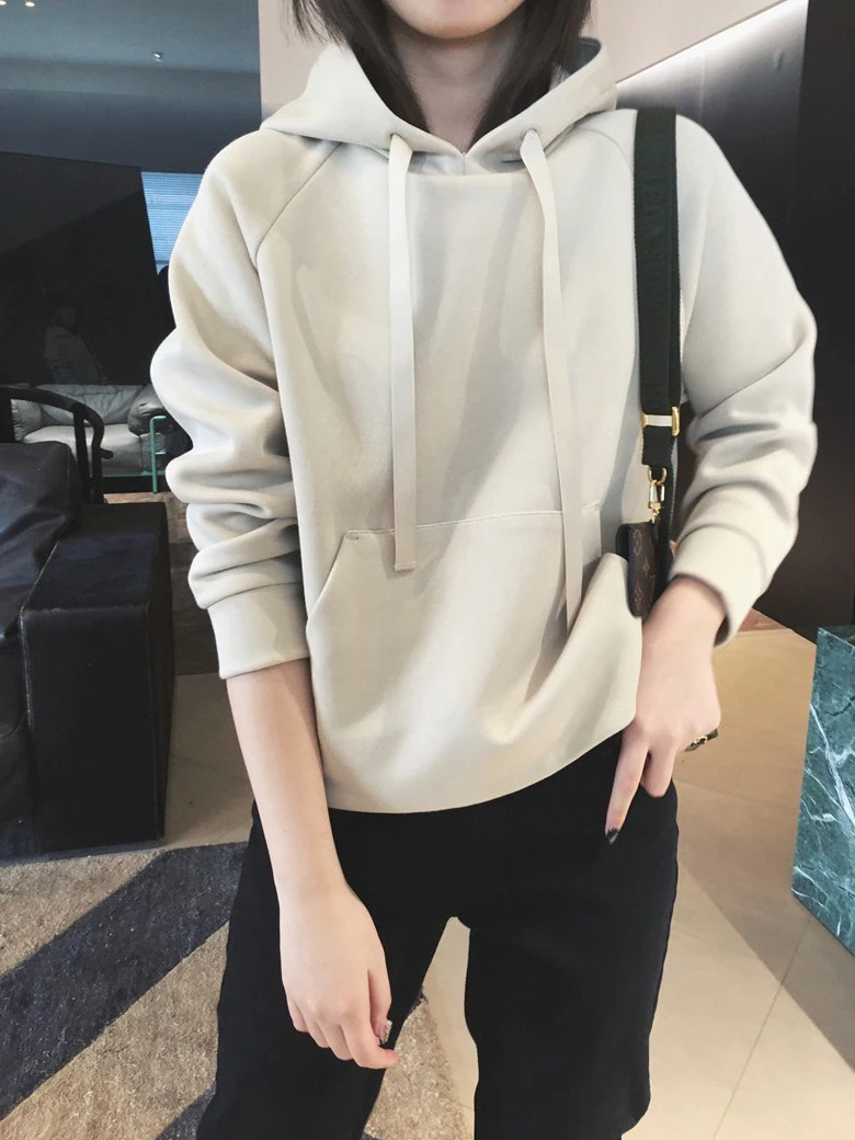 Spring 2026 Women's Cotton Polyester Blend Short Hoodie Loose Fit Shape Slimming Drawstring Trendy Top Casual Long Sleeve
Spring 2026 Women's Cotton Polyester Blend Short Hoodie Loose Fit Shape Slimming Drawstring Trendy Top Casual Long Sleeve