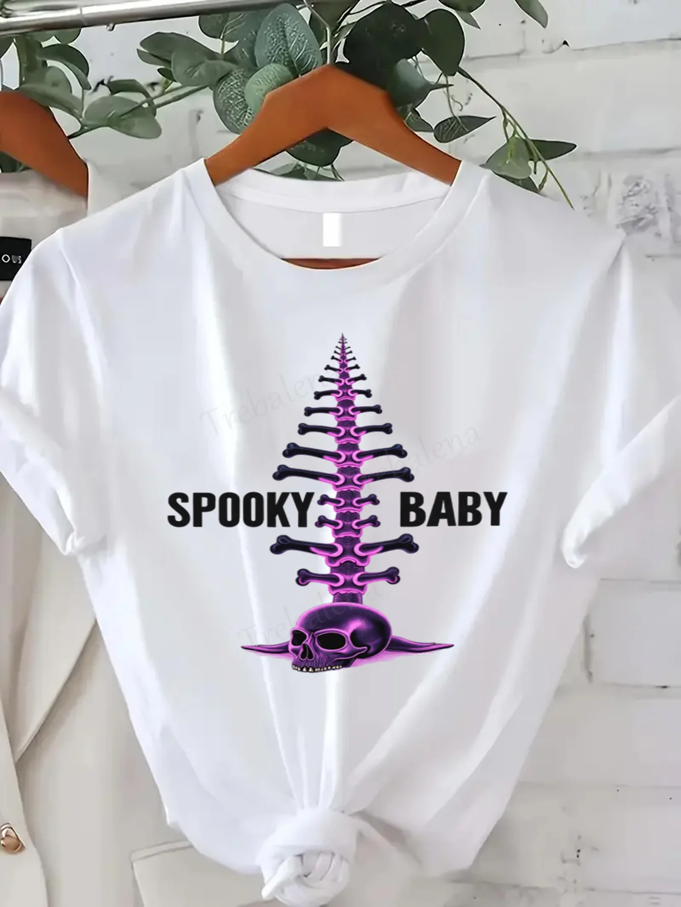 Round Neck T-shirt Spooky Baby Purple Skull Spine Halloween T-Shirt Women's Plus Size Short Sleeve Tee Fashion Casual Top
Round Neck T-shirt Spooky Baby Purple Skull Spine Halloween T-Shirt Women's Plus Size Short Sleeve Tee Fashion Casual Top