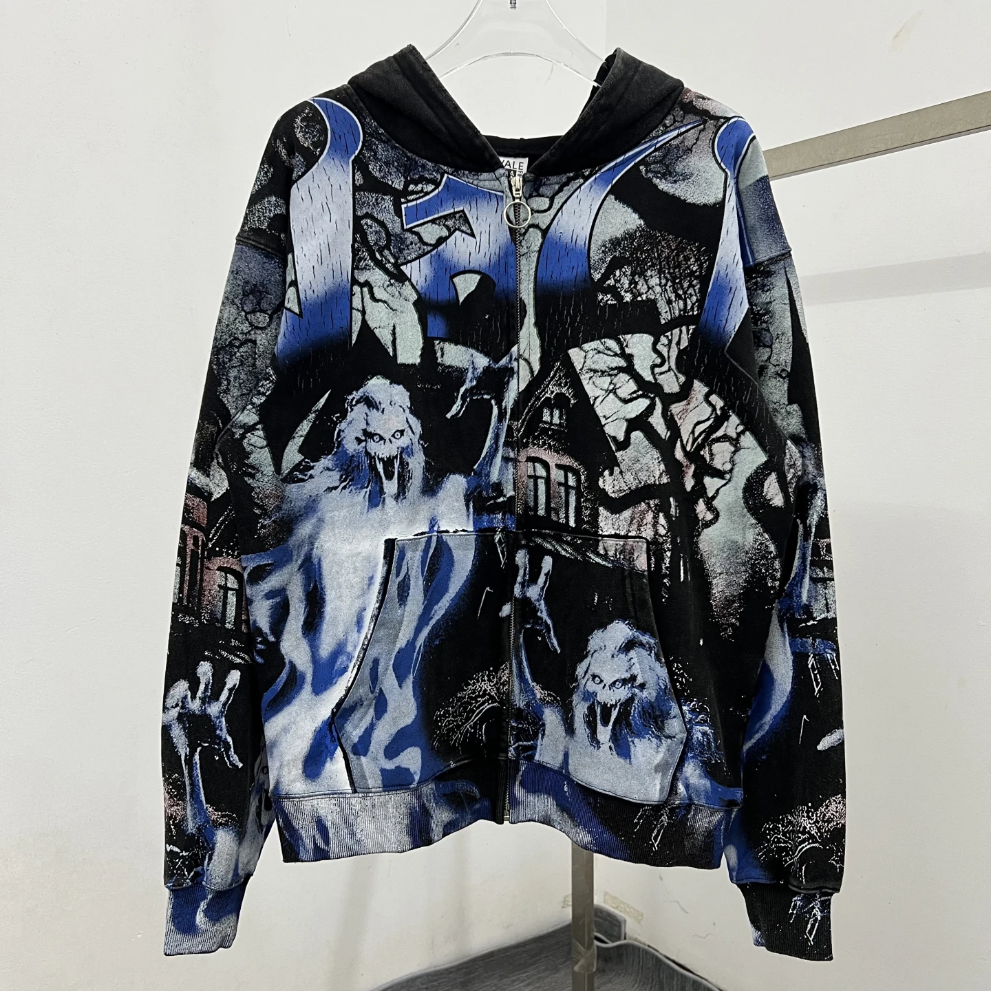 High Quali VForever American Sle Devil fiti Zipper Hoodie Retro ex Long Sve Sweatirt Youth Faion Cotton...
High Quali VForever American Sle Devil fiti Zipper Hoodie Retro ex Long Sve Sweatirt Youth Faion Cotton...