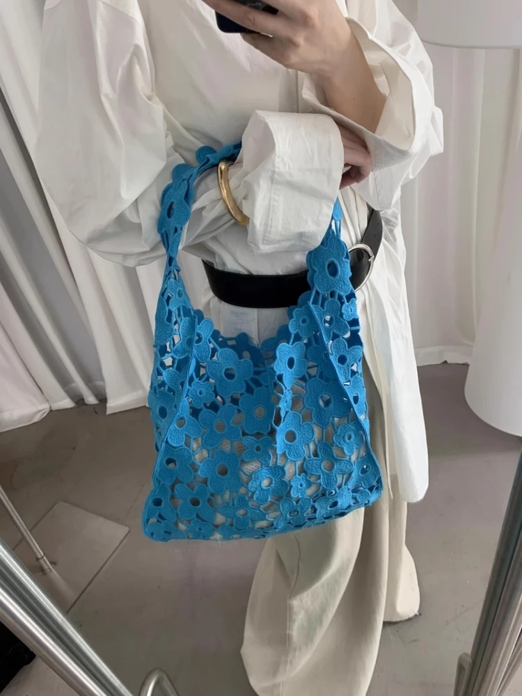 Multi-colour Hollow Out Lace Flower Cloth Bag Preppy Style Large Capacity Shopping Bag Casual Embroidered Shoulder Underarm Bag
Multi-colour Hollow Out Lace Flower Cloth Bag Preppy Style Large Capacity Shopping Bag Casual Embroidered Shoulder Underarm Bag