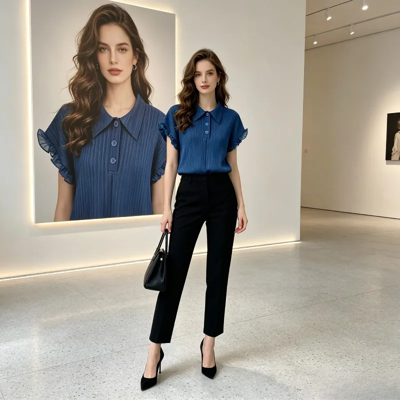 Miyake Pleated Flared Sleeve Shirt for Women Summer Design Niche Loose Fit Elegant and Stylish Short Sleeve Pleated Top Pleat
Miyake Pleated Flared Sleeve Shirt for Women Summer Design Niche Loose Fit Elegant and Stylish Short Sleeve Pleated Top Pleat