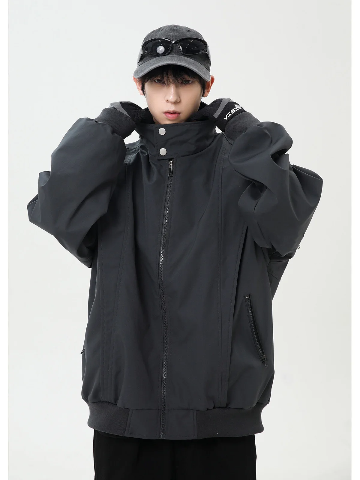 Men's Pilot Jacket 2025 Spring Fall Couple Streetwear Waterproof Windproof Bomber Jacket Loose Fit Stand Collar Zip Up Outwear
Men's Pilot Jacket 2025 Spring Fall Couple Streetwear Waterproof Windproof Bomber Jacket Loose Fit Stand Collar Zip Up Outwear