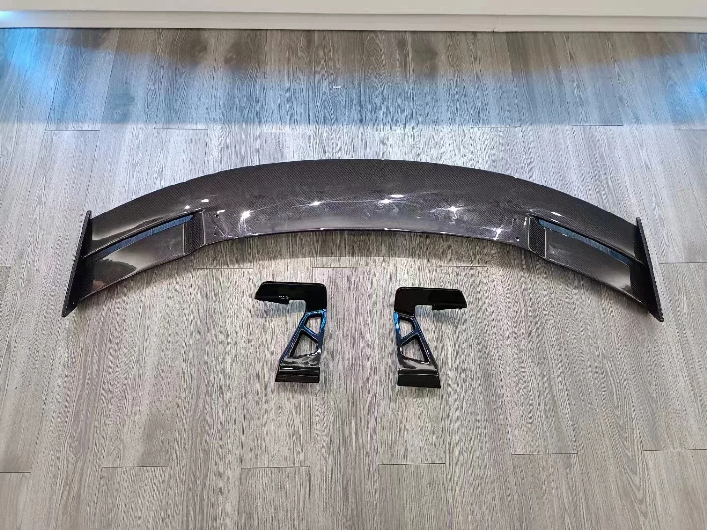 Carbon fiber Body Kit rear tail Wing Assembly for Audi TT TTS TTRS Modified perforate Car Accessories
Carbon fiber Body Kit rear tail Wing Assembly for Audi TT TTS TTRS Modified perforate Car Accessories