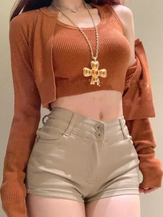 Khaki High Waist Slimming Shorts Women's Summer Commute Versatile Spicy Girl Slim A-Line Wrap Shorts Casual Straight Leg Jeans
Khaki High Waist Slimming Shorts Women's Summer Commute Versatile Spicy Girl Slim A-Line Wrap Shorts Casual Straight Leg Jeans