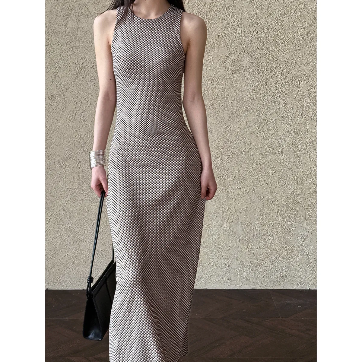 2025 хорошее качество, женское летнее клетчатое длинное платье без рукавов с круглым вырезом, тонкое облегающее элегантное платье макси, Vestidos, одежда
2025 хорошее качество, женское летнее клетчатое длинное платье без рукавов с круглым вырезом, тонкое облегающее элегантное платье макси, Vestidos, одежда