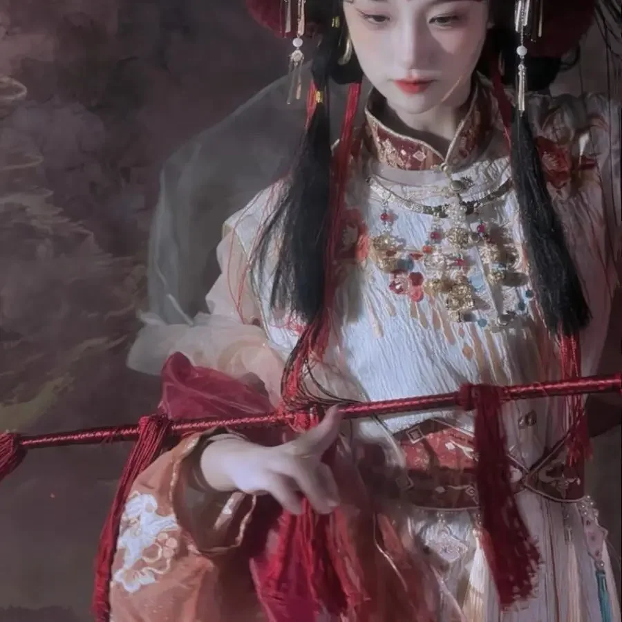 Little Fairy Hanfu Ming Dynasty Women's Traditional Costume Set with Breasted round Collar Standing Collar And Horse Face Skirt
Little Fairy Hanfu Ming Dynasty Women's Traditional Costume Set with Breasted round Collar Standing Collar And Horse Face Skirt