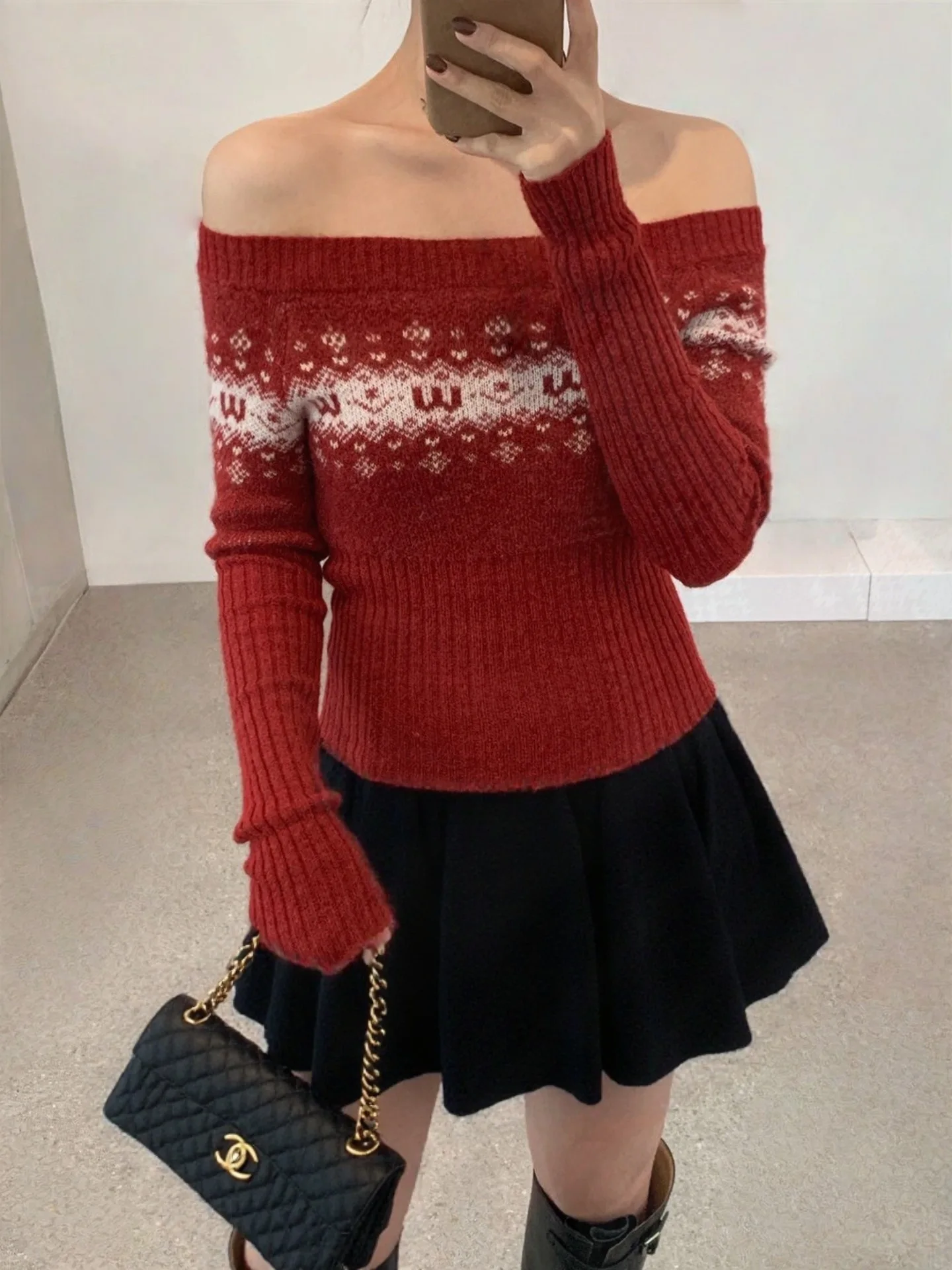 Korobov Autumn Korean Slash Neck Long Sleeve All Match Slim Jacquard Casual Knitted Pullovers
Korobov Autumn Korean Slash Neck Long Sleeve All Match Slim Jacquard Casual Knitted Pullovers