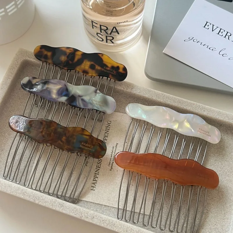 Acetate Clip for Flyaways- Comb-Style Holder with Invisible Grips for Front Bangs & Back of Head, Women's Stylish Hair Accessory
Acetate Clip for Flyaways- Comb-Style Holder with Invisible Grips for Front Bangs & Back of Head, Women's Stylish Hair Accessory