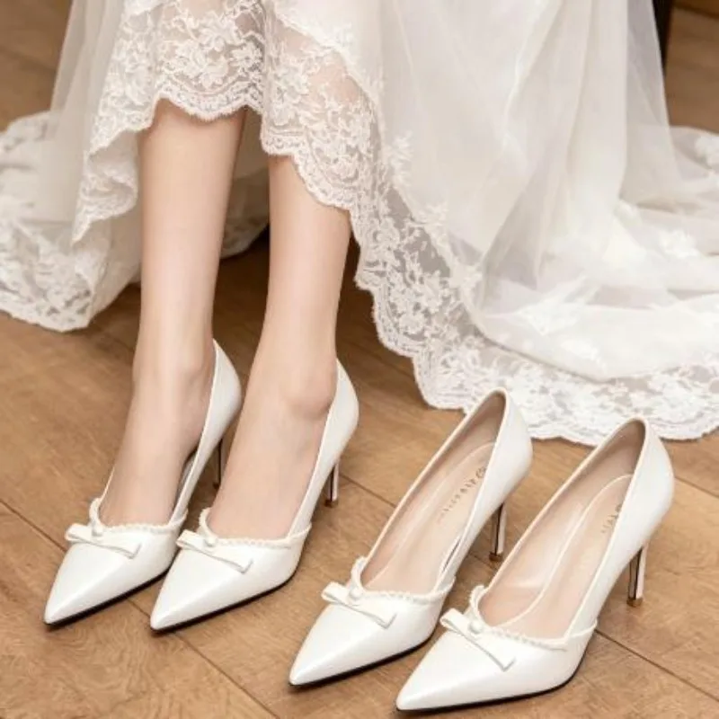 Women Elegant Satin Bow Pearl Bride Shoes Wedding Party Bridesmaid Banquet High Heels Pointed Toe Lady’s Pumps Stiletto Heels
Women Elegant Satin Bow Pearl Bride Shoes Wedding Party Bridesmaid Banquet High Heels Pointed Toe Lady’s Pumps Stiletto Heels
