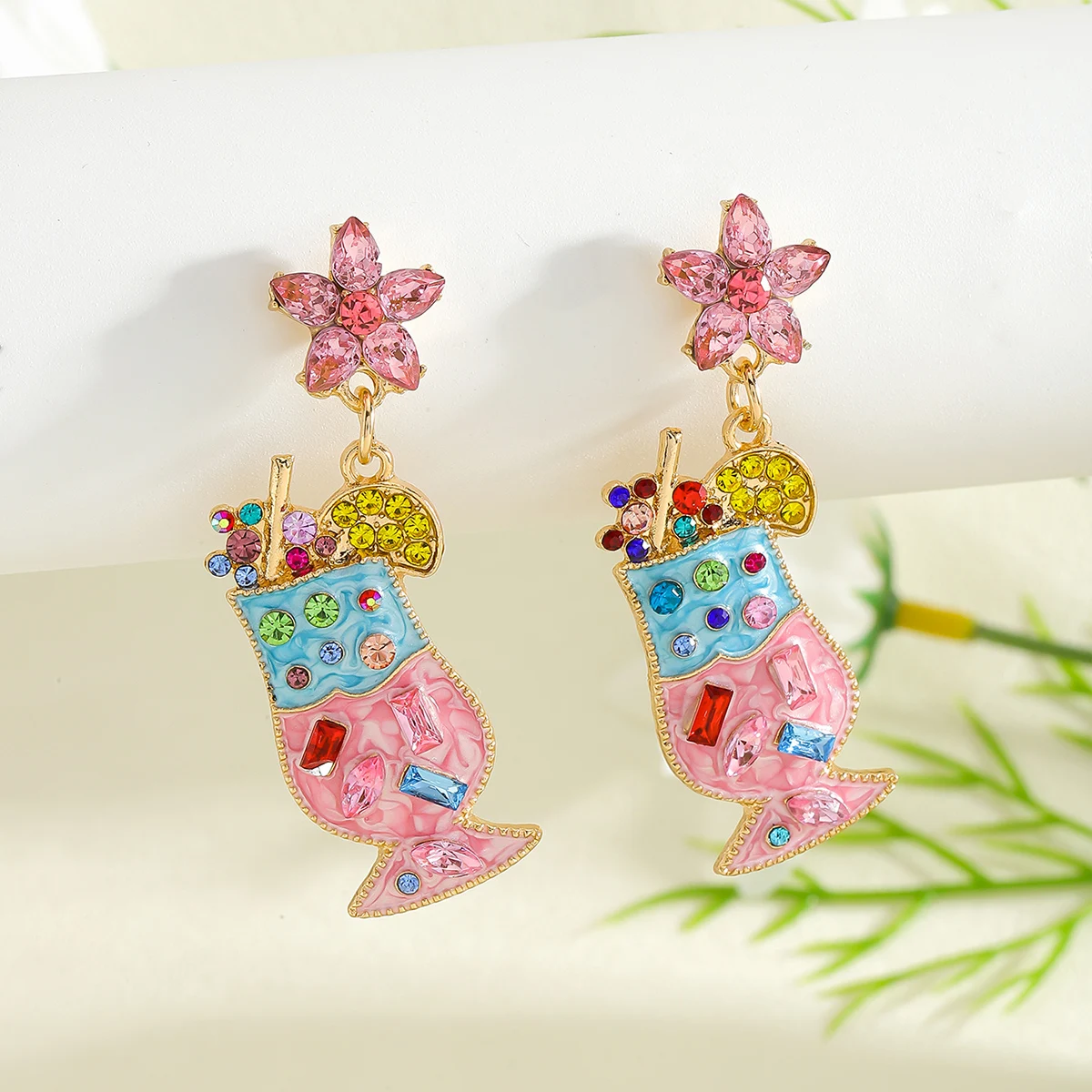 Dreaming Of Daquiris Rhinestone Earrings For Women Korean Style Sweet Drink Cup Dangle Earrings Summer Beach Charm Accessories
Dreaming Of Daquiris Rhinestone Earrings For Women Korean Style Sweet Drink Cup Dangle Earrings Summer Beach Charm Accessories