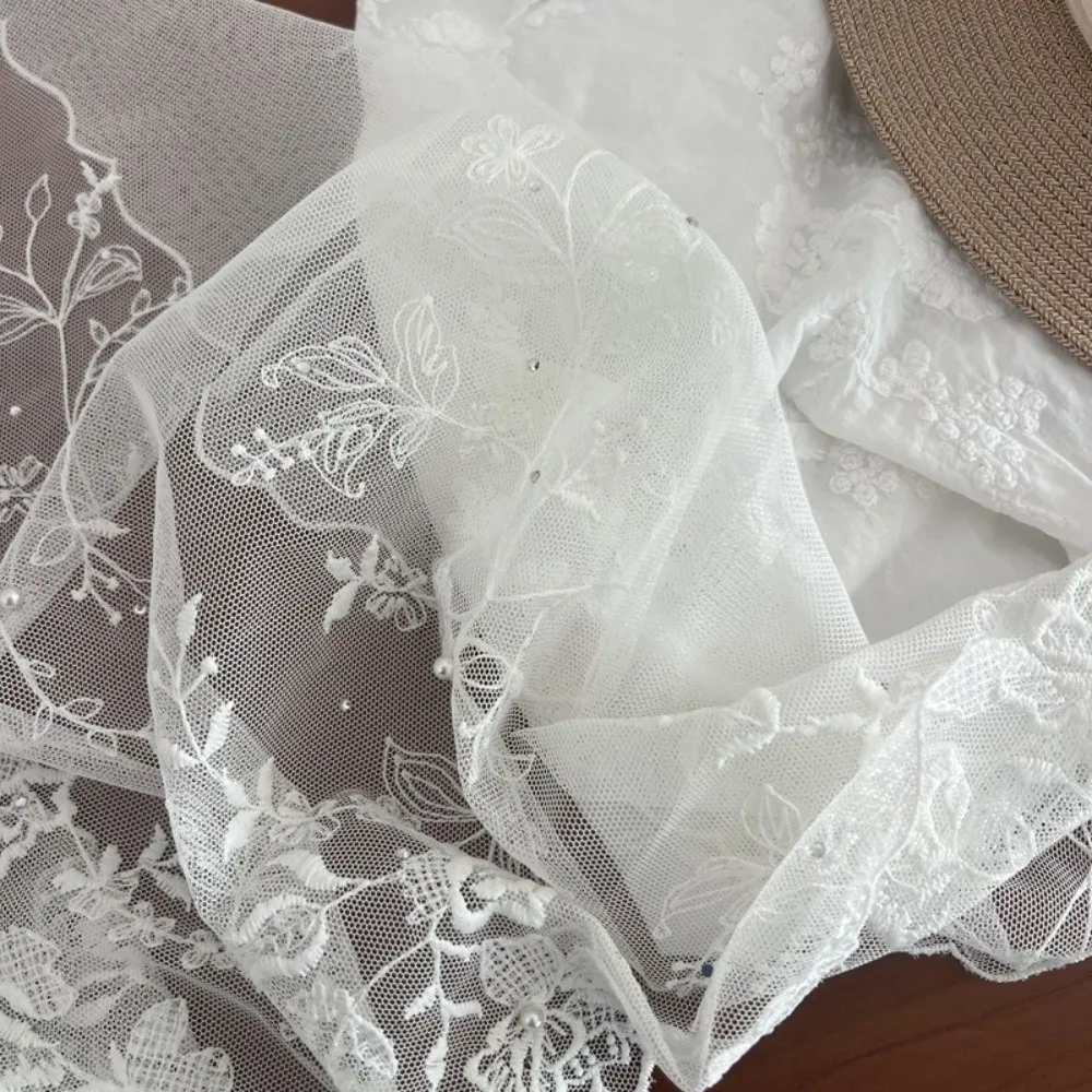 Versatile Retro Women's Lace Scarf Korean Version Long Sunscreen Shawl Embroidered Flower Solid Color Female Headscarf
Versatile Retro Women's Lace Scarf Korean Version Long Sunscreen Shawl Embroidered Flower Solid Color Female Headscarf