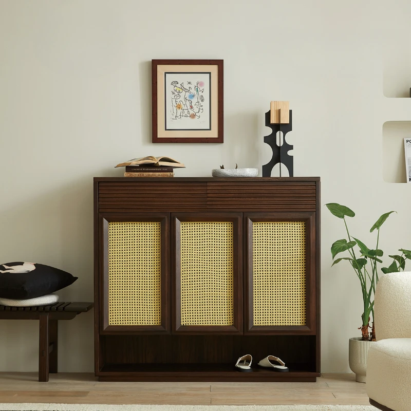 *Black walnut rattan woven shoe cabinet, modern minimalist, three door, two drawer shoe cabinet in the lobby
*Black walnut rattan woven shoe cabinet, modern minimalist, three door, two drawer shoe cabinet in the lobby