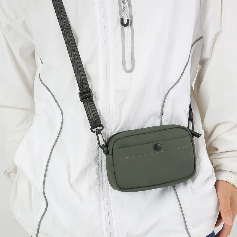 Casual Small Crossbody Bag for Man 2026 New Men's Messenger Mobile Phone Bag Mini Leather Waterproof Square Student Shoulder Bag
Casual Small Crossbody Bag for Man 2026 New Men's Messenger Mobile Phone Bag Mini Leather Waterproof Square Student Shoulder Bag