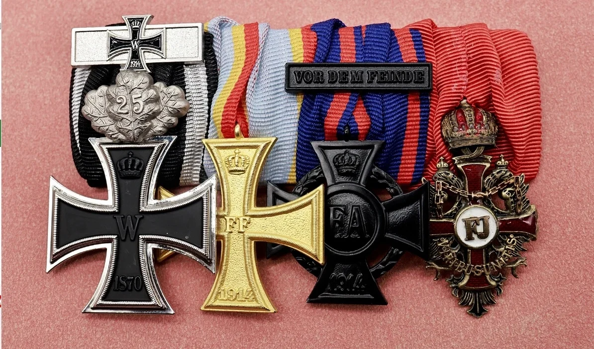 Изготовленная на заказ медаль-планка и реплика австросунгурско-германского ордена Франца Иосифа I (FJ)
Изготовленная на заказ медаль-планка и реплика австросунгурско-германского ордена Франца Иосифа I (FJ)