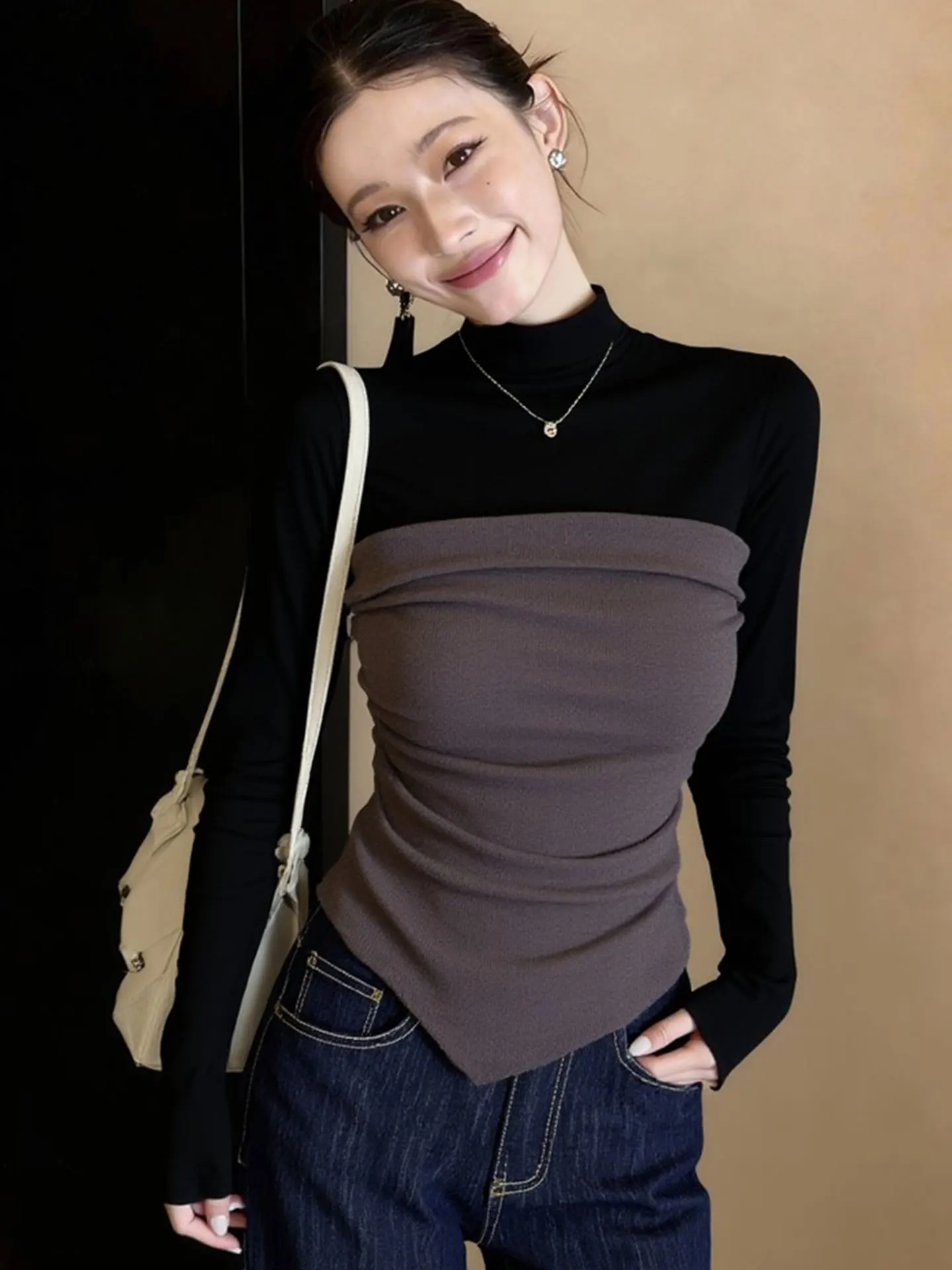 Ele Color Blo Long Sve T-irt Women's Slim Fit Faionable High-End Feeling Spring 2026 Commute Sle Korean Version
Ele Color Blo Long Sve T-irt Women's Slim Fit Faionable High-End Feeling Spring 2026 Commute Sle Korean Version