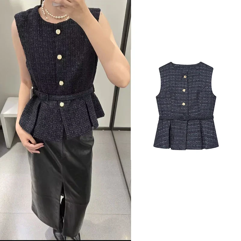 Women Metallic Line Decoration Structure Vest Autumn Round Neck Sleeveless Waistband Pleats Waistcoat Fashion Casual Female Tops
Women Metallic Line Decoration Structure Vest Autumn Round Neck Sleeveless Waistband Pleats Waistcoat Fashion Casual Female Tops