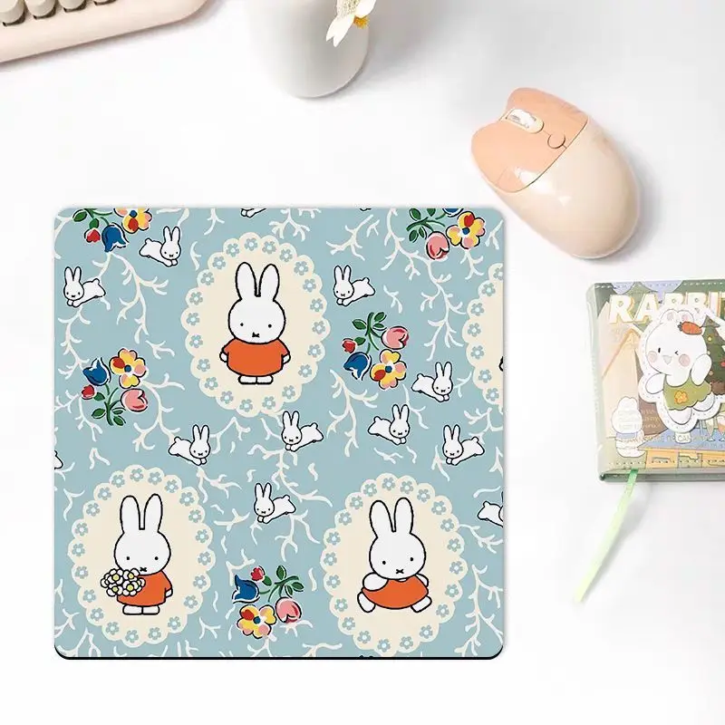 New Kawaii Miffy Rabbit Cute Cartoon Thick Rubber Material Mouse Pad with High Appearance Cartoon Desk Ornament Children's Toy 
New Kawaii Miffy Rabbit Cute Cartoon Thick Rubber Material Mouse Pad with High Appearance Cartoon Desk Ornament Children's Toy