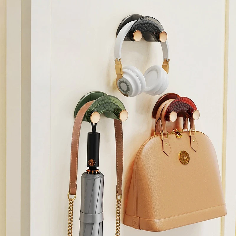Arched Hook High Appearance Level Office and Household Hanging Bag Headphone Stand Miscellaneous Storage Non Perforated Shelf
Arched Hook High Appearance Level Office and Household Hanging Bag Headphone Stand Miscellaneous Storage Non Perforated Shelf