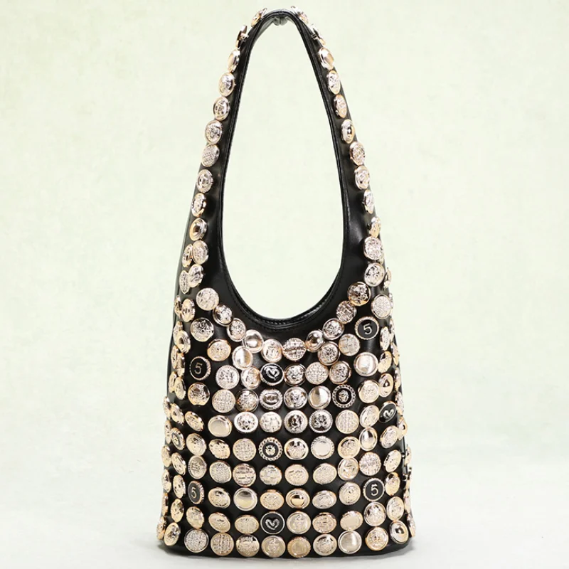 Brand Diy Button Shoulder Bag New Genuine Leather Lady Silver Dot Rivet Large Capacity Bucket Bag Hand-sewn High-end Handbag
Brand Diy Button Shoulder Bag New Genuine Leather Lady Silver Dot Rivet Large Capacity Bucket Bag Hand-sewn High-end Handbag