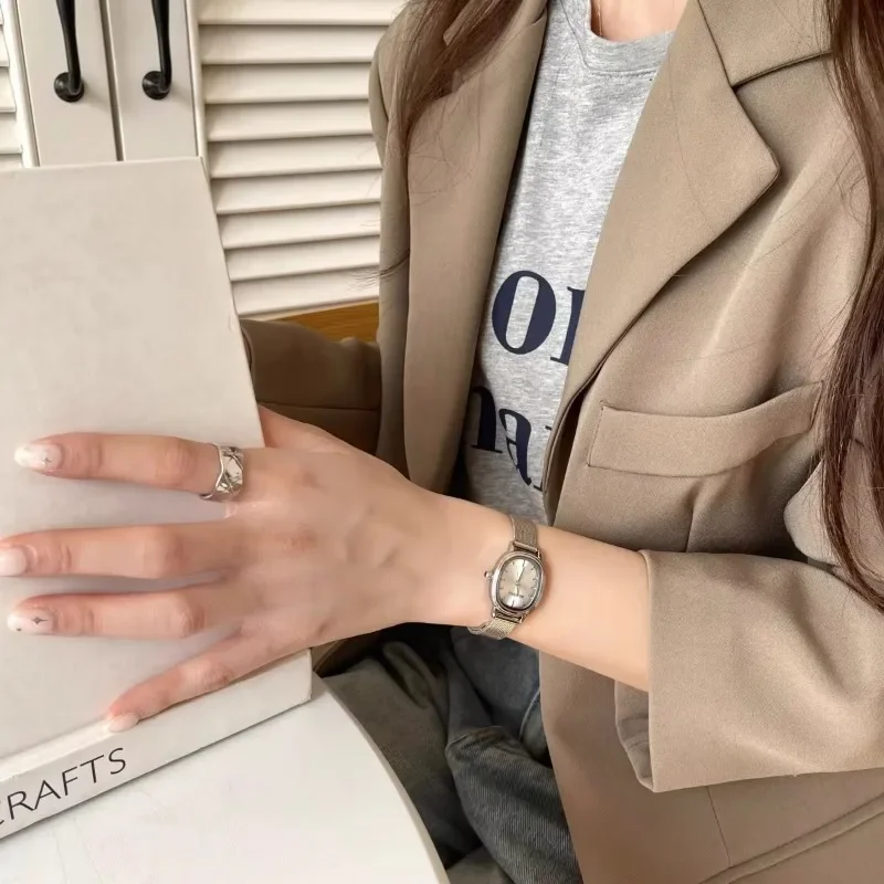 Small Oval Dial Green Watch Simple Stainless Steel Ladies Wristwatches Brand Women Luxury Gift Quartz Watch Dropshipping
Small Oval Dial Green Watch Simple Stainless Steel Ladies Wristwatches Brand Women Luxury Gift Quartz Watch Dropshipping