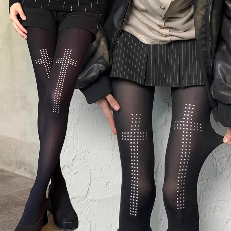 Vintage 2000s Y2K Women's Black Silk Sexy Hot Diamond Pantyhose Hip-hop Bouncing Pure Desire Spicy Girl Bottom Socks Women Ins
Vintage 2000s Y2K Women's Black Silk Sexy Hot Diamond Pantyhose Hip-hop Bouncing Pure Desire Spicy Girl Bottom Socks Women Ins