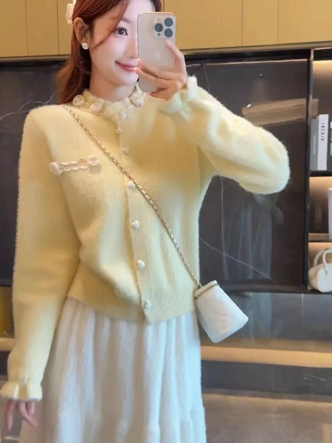 Lace Floral Yellow Loose Women's Knitwear Sweater Cardigan Autumn Winter Inner Wear Base Layer Lightweight Long Sleeve round ...
Lace Floral Yellow Loose Women's Knitwear Sweater Cardigan Autumn Winter Inner Wear Base Layer Lightweight Long Sleeve round ...